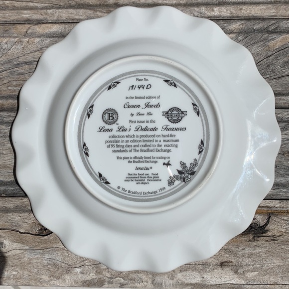 Lena Lou’s Delicate Treasures Hummingbirds - Picture 8 of 12